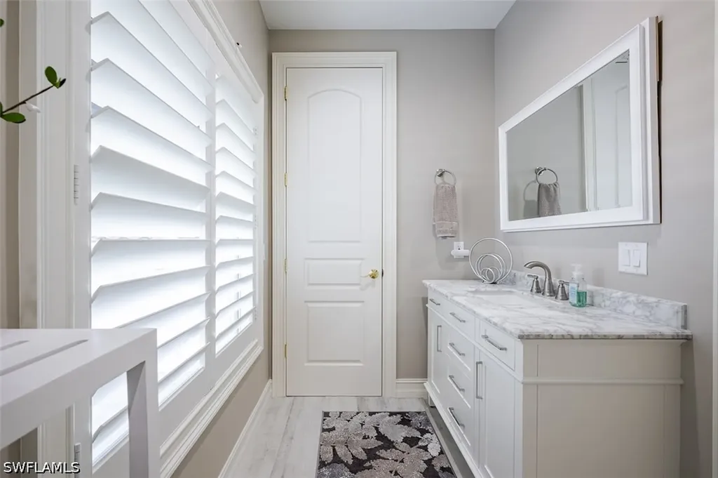 1942 Kingfish Road Naples FL 34102