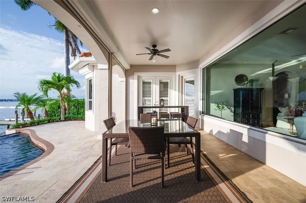 1942 Kingfish Road Naples FL 34102