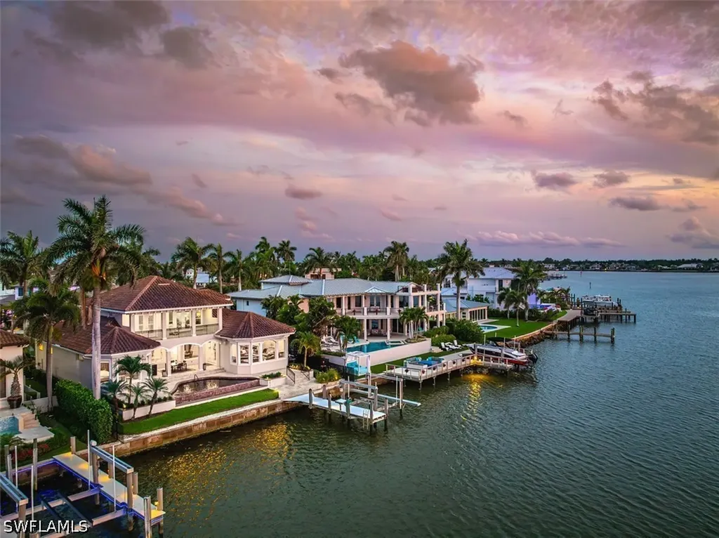 1942 Kingfish Road Naples FL 34102