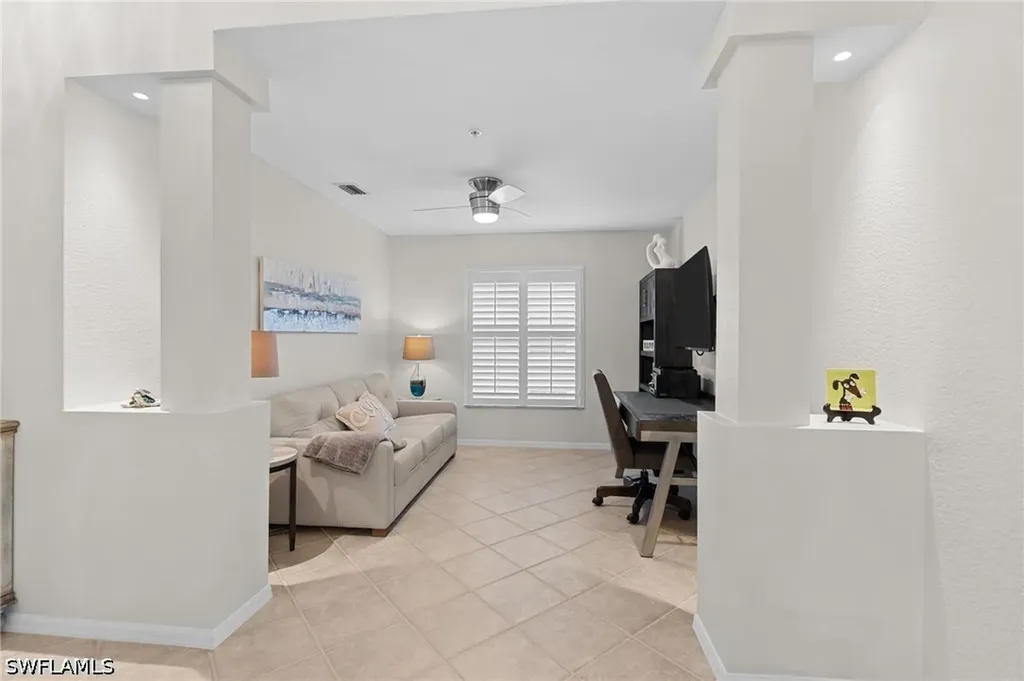 1930 Willow Bend Circle Naples FL 34109