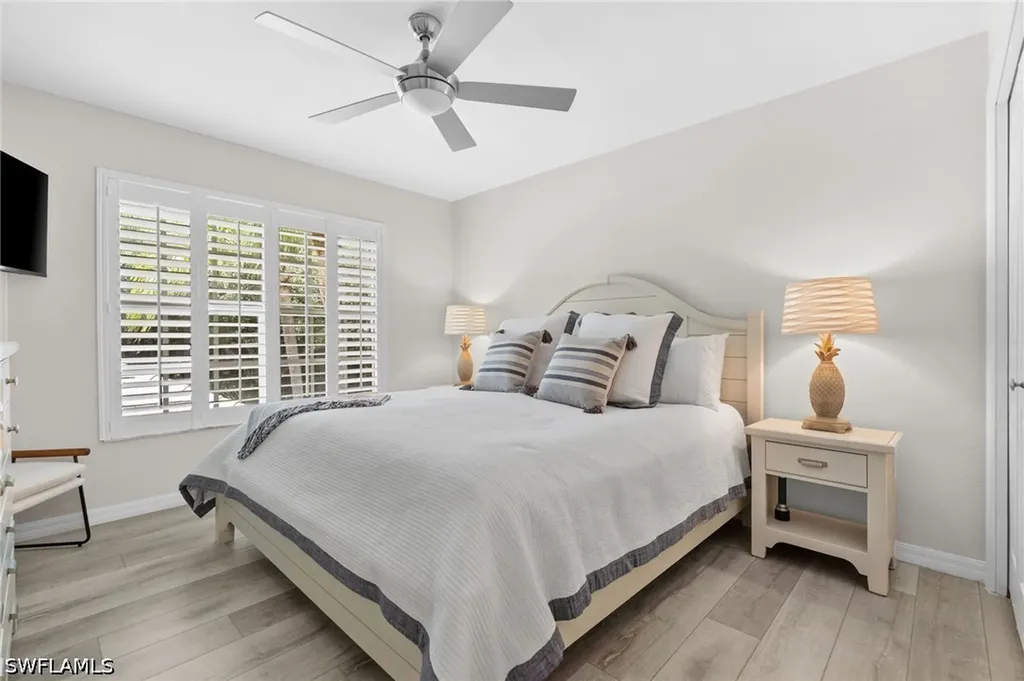 1930 Willow Bend Circle Naples FL 34109