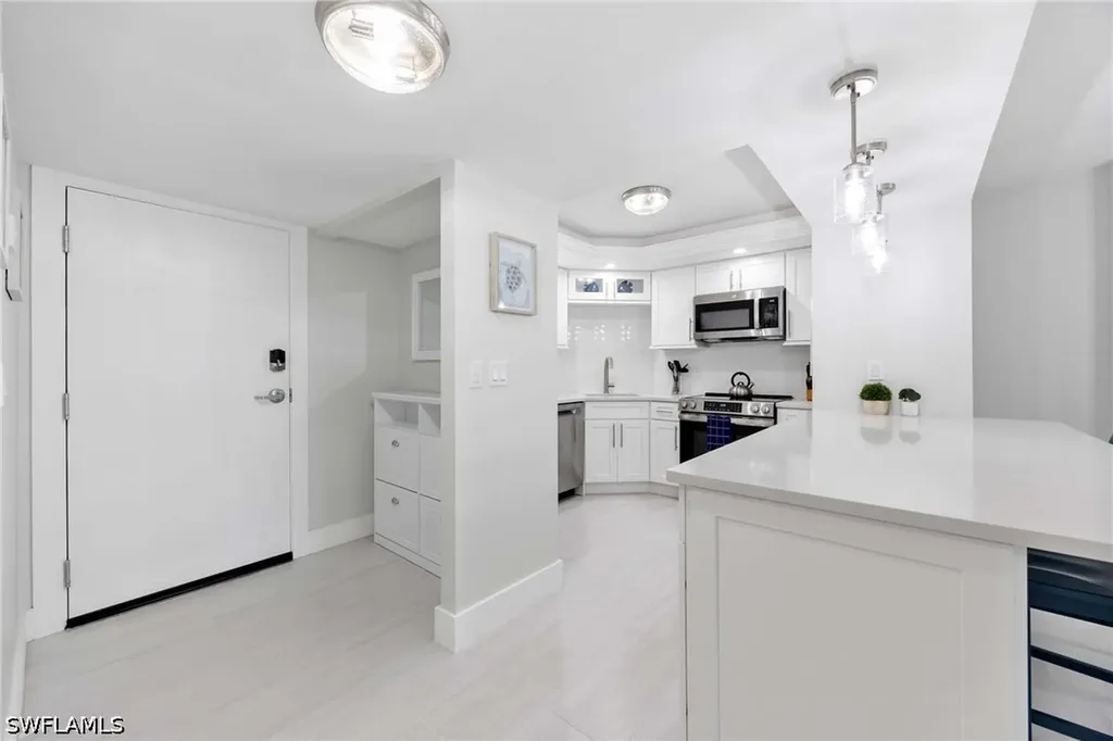 5 Bluebill Avenue Naples FL 34108