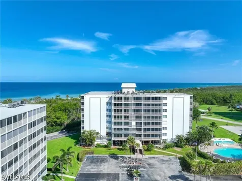 5 Bluebill Avenue Naples FL 34108