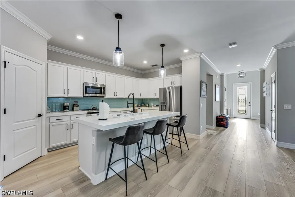 4331 Raffia Palm Circle Naples FL 34119