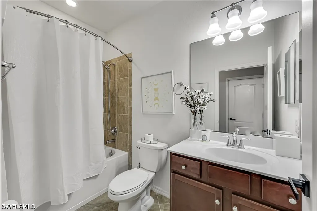 4331 Raffia Palm Circle Naples FL 34119