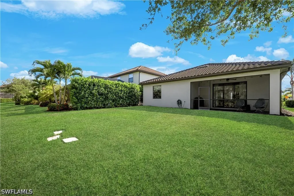 4331 Raffia Palm Circle Naples FL 34119