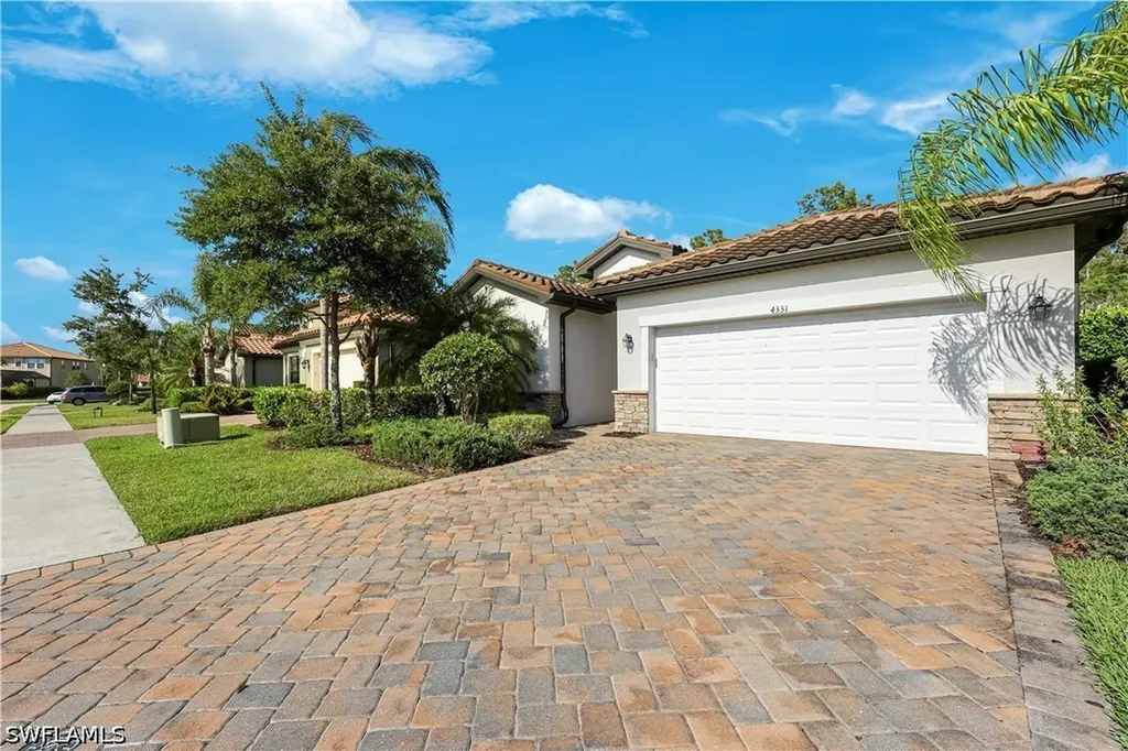 4331 Raffia Palm Circle Naples FL 34119