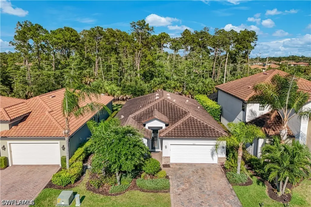 4331 Raffia Palm Circle Naples FL 34119