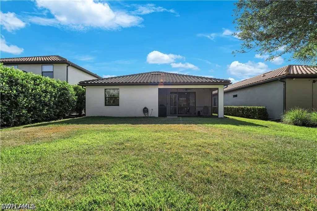 4331 Raffia Palm Circle Naples FL 34119