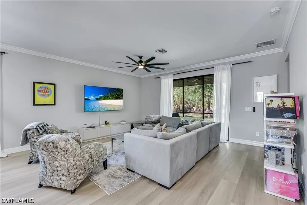 4331 Raffia Palm Circle Naples FL 34119