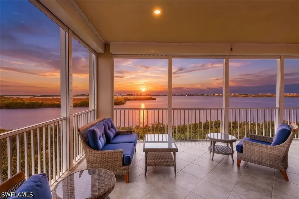 337 Vintage Bay Drive Marco Island FL 34145