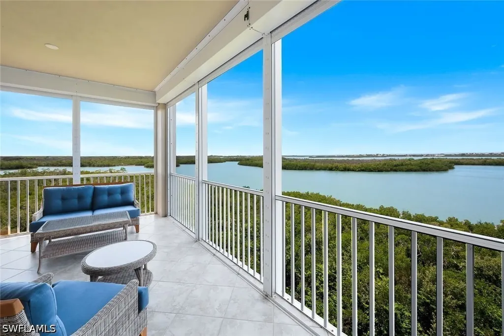 337 Vintage Bay Drive Marco Island FL 34145