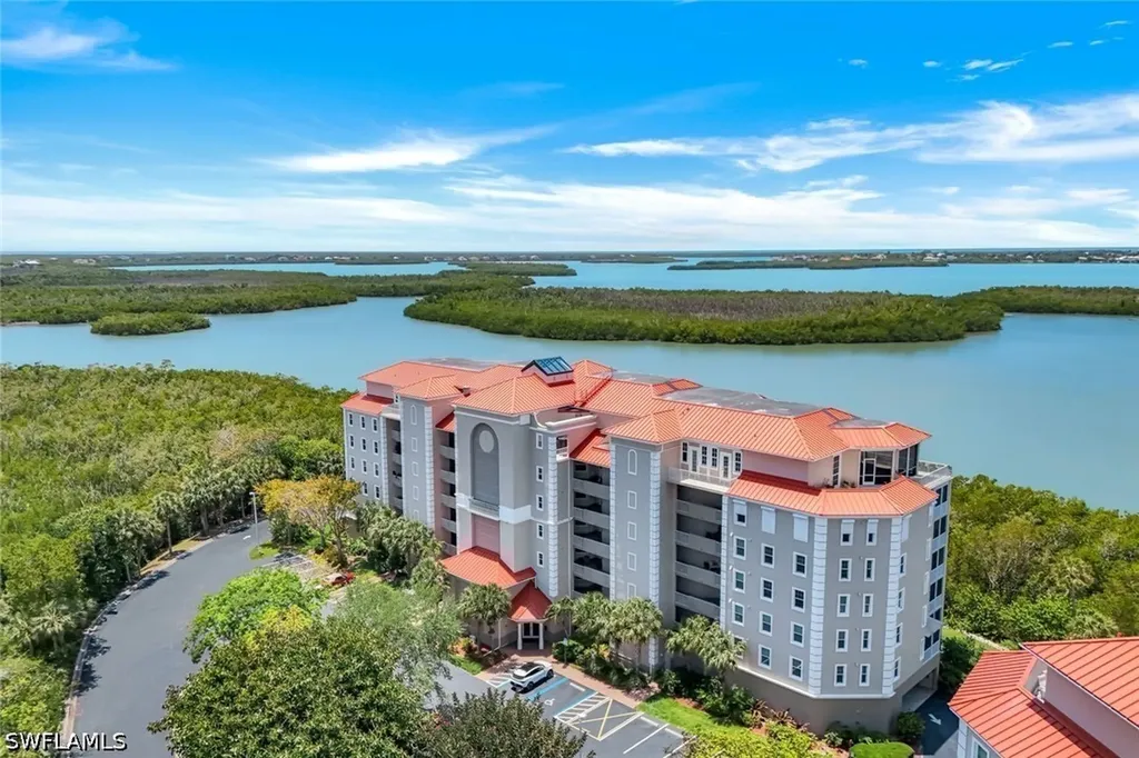 337 Vintage Bay Drive Marco Island FL 34145