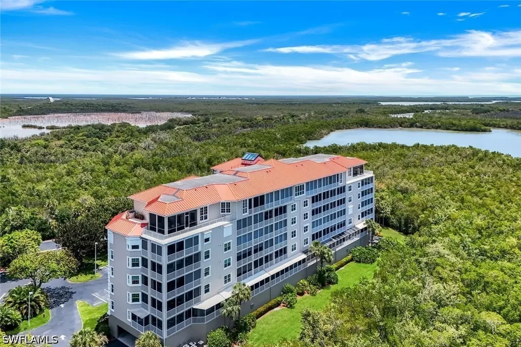 337 Vintage Bay Drive Marco Island FL 34145