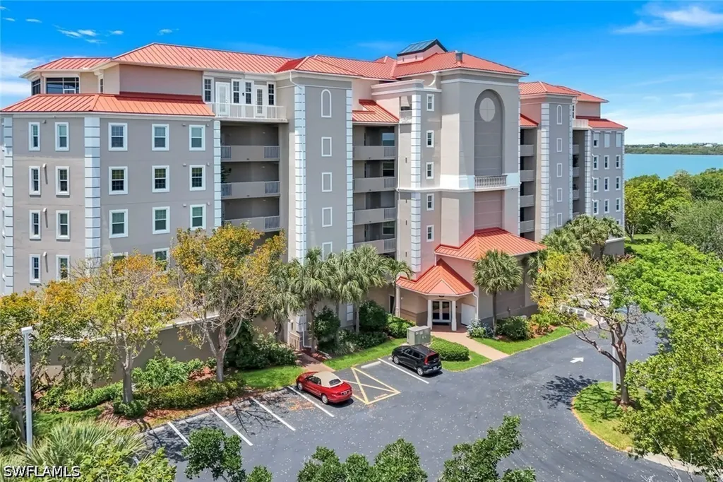 337 Vintage Bay Drive Marco Island FL 34145