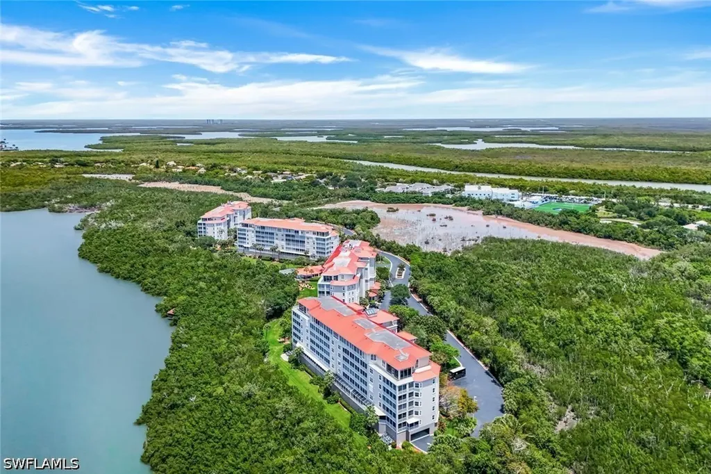 337 Vintage Bay Drive Marco Island FL 34145