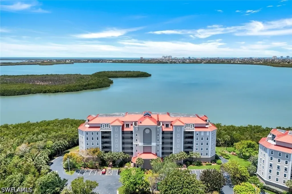 337 Vintage Bay Drive Marco Island FL 34145