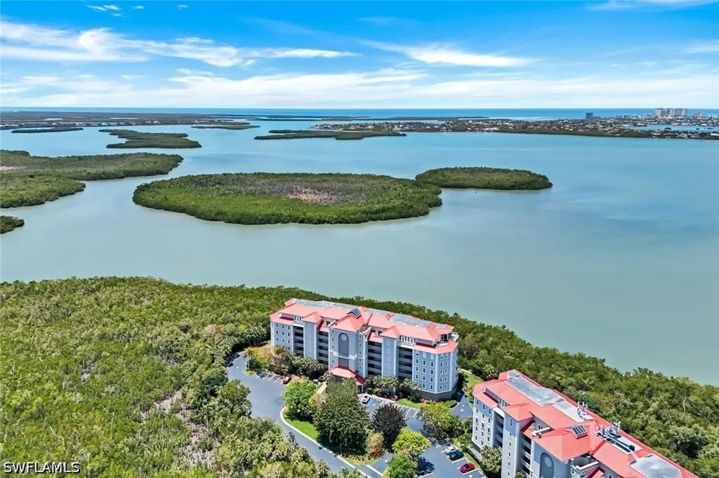337 Vintage Bay Drive Marco Island FL 34145