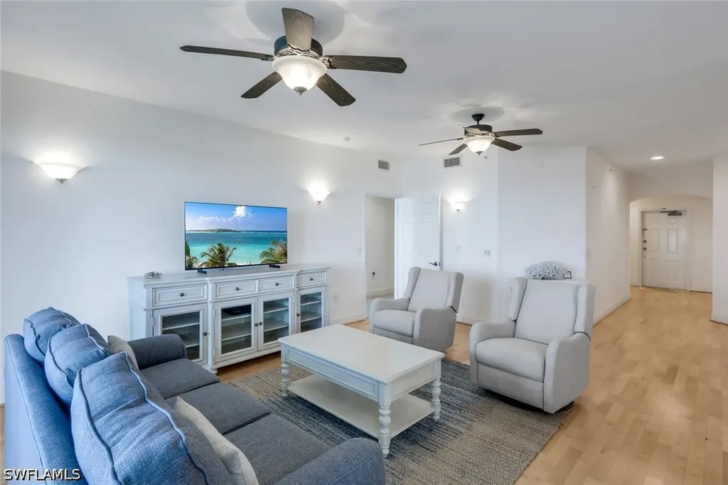 337 Vintage Bay Drive Marco Island FL 34145