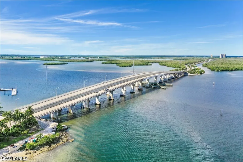 337 Vintage Bay Drive Marco Island FL 34145