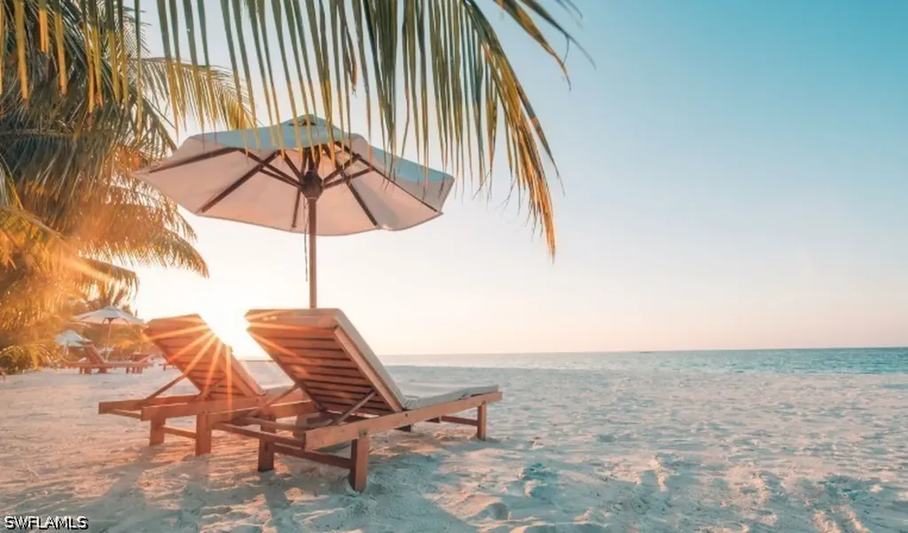1789 Winding Oaks Way Naples FL 34109