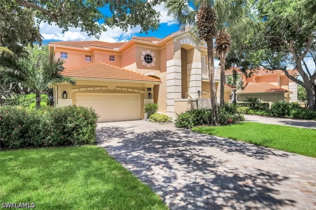 Bonita Springs FL, 26930 Wyndhurst Court, Unit 101