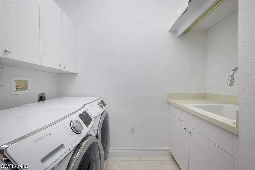 26930 Wyndhurst Court Bonita Springs FL 34134