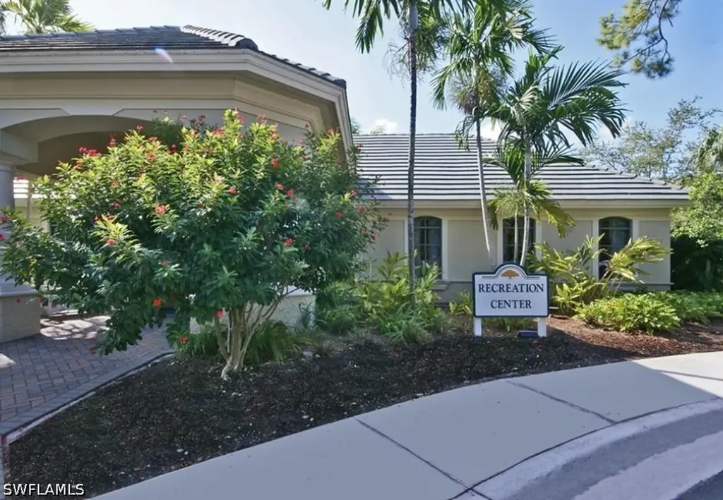 1789 Winding Oaks Way Naples FL 34109