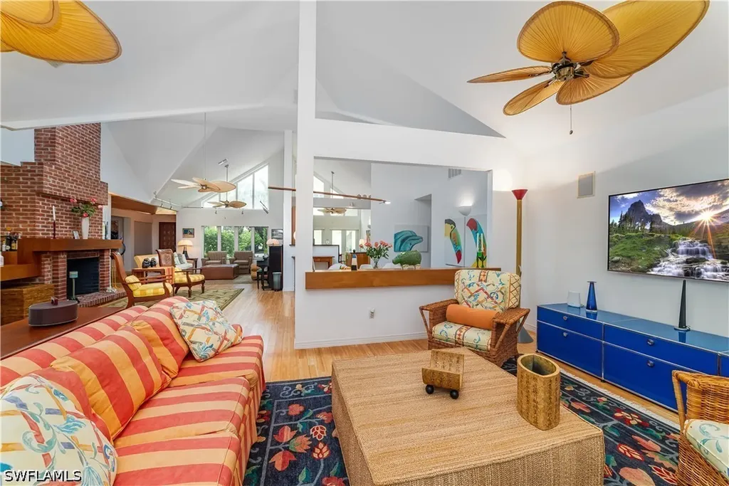 883 Galleon Drive Naples FL 34102