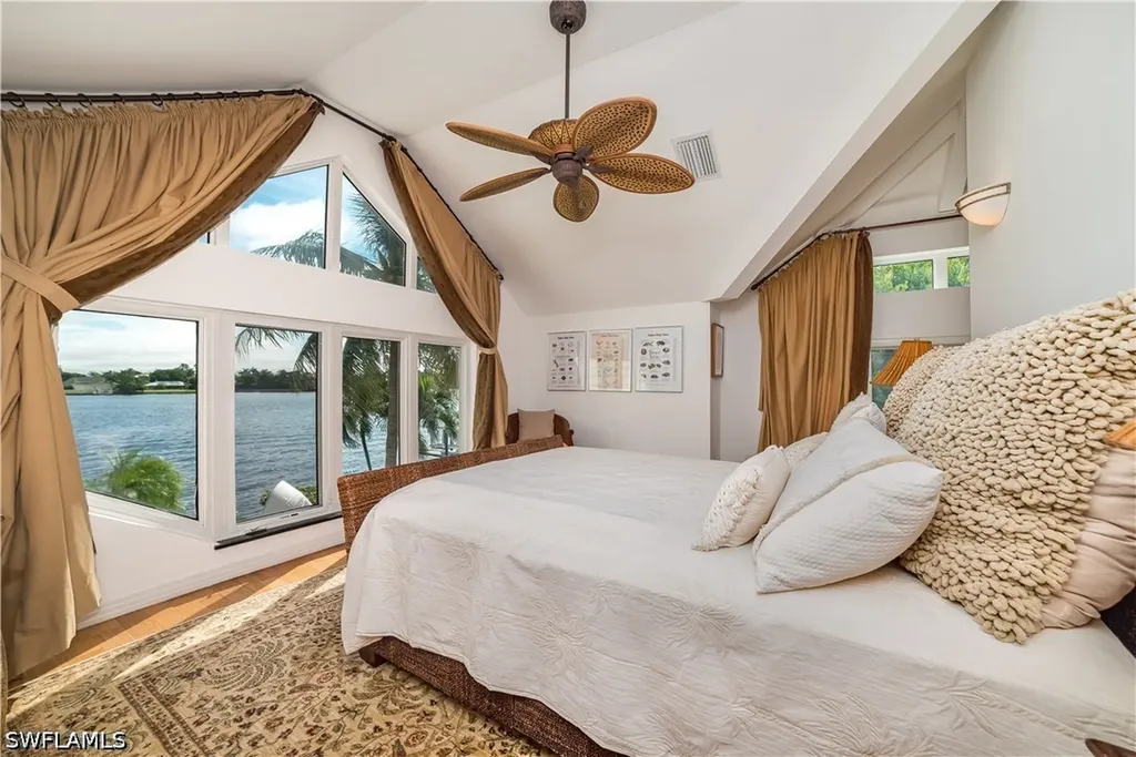 883 Galleon Drive Naples FL 34102