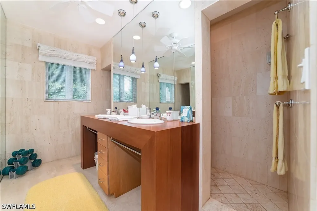 883 Galleon Drive Naples FL 34102