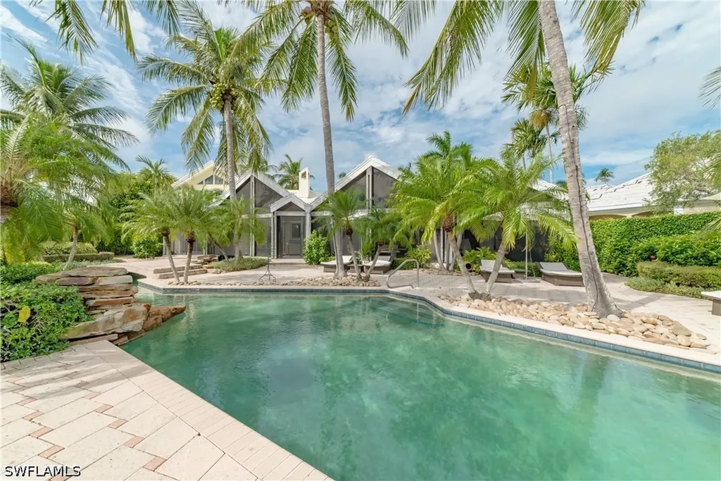 883 Galleon Drive Naples FL 34102