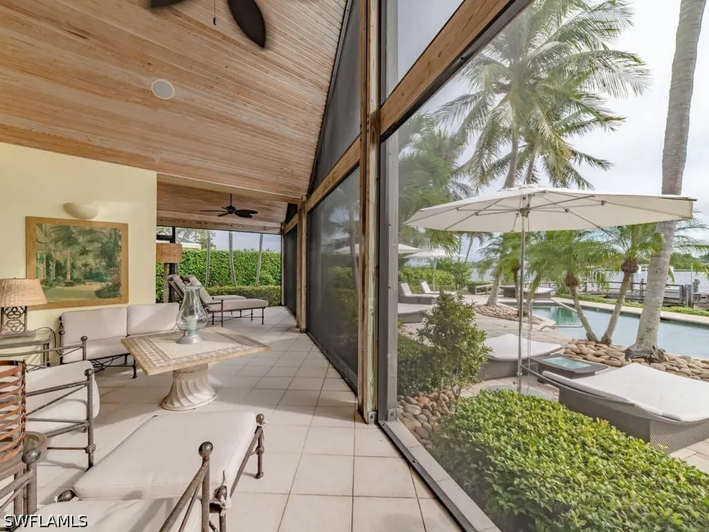 883 Galleon Drive Naples FL 34102