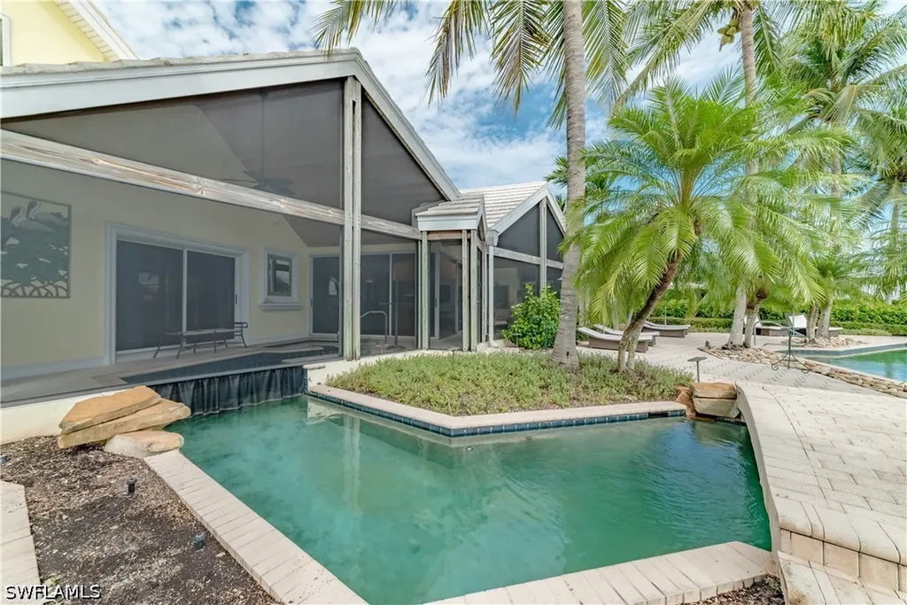 883 Galleon Drive Naples FL 34102