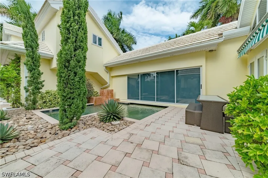 883 Galleon Drive Naples FL 34102