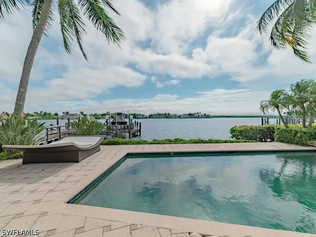 883 Galleon Drive Naples FL 34102