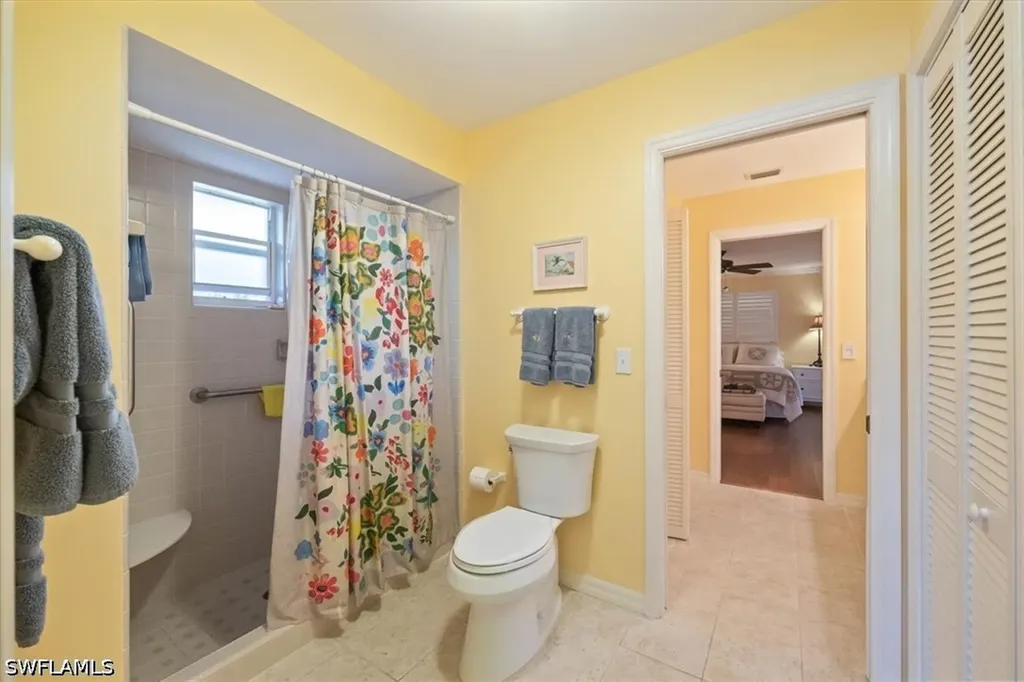 587 Parkwood Lane Naples FL 34103