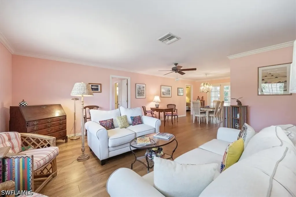 587 Parkwood Lane Naples FL 34103