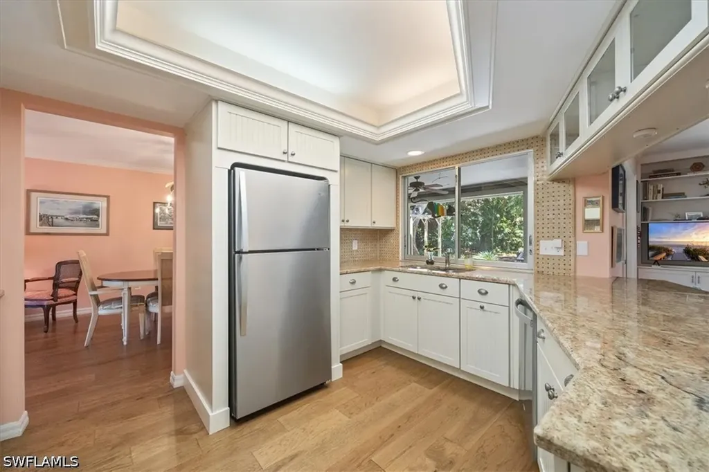 587 Parkwood Lane Naples FL 34103