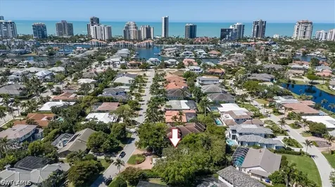 587 Parkwood Lane Naples FL 34103