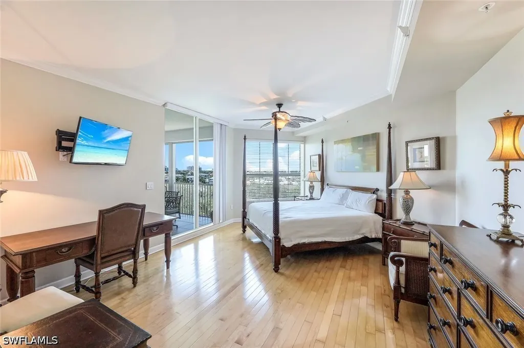 300 Dunes Boulevard Naples FL 34110