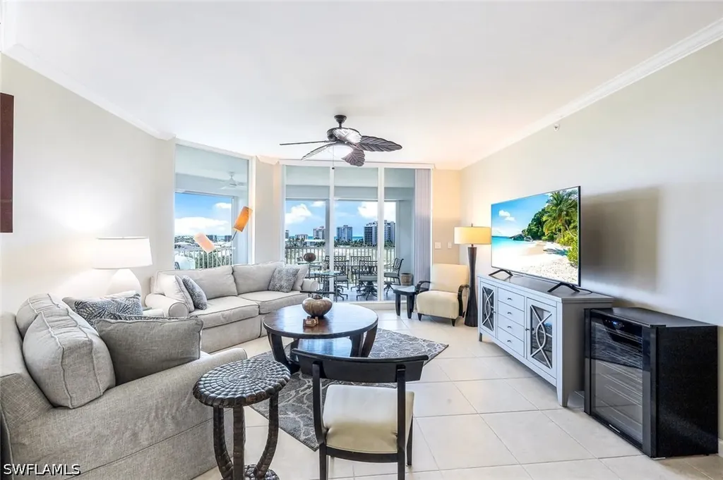 300 Dunes Boulevard Naples FL 34110