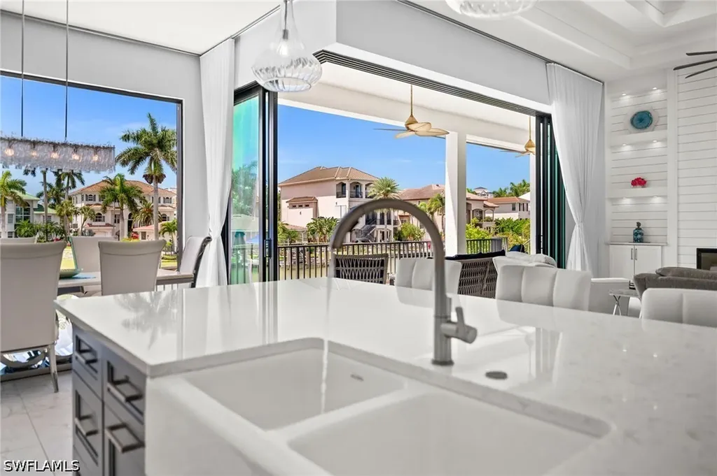 388 Pine Avenue Naples FL 34108