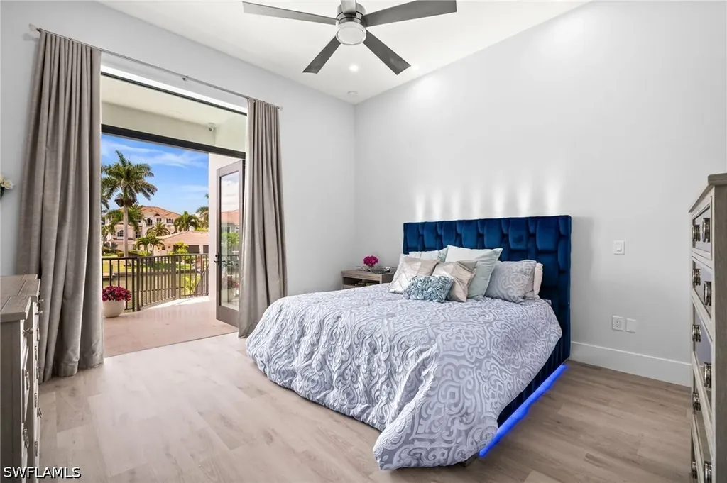 388 Pine Avenue Naples FL 34108