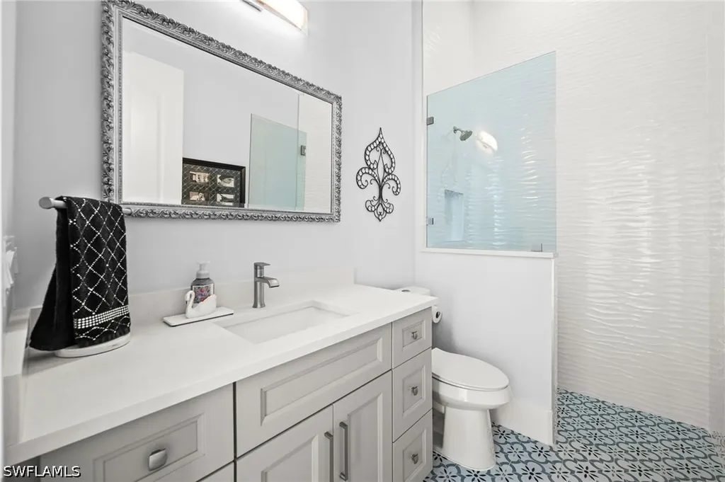 388 Pine Avenue Naples FL 34108