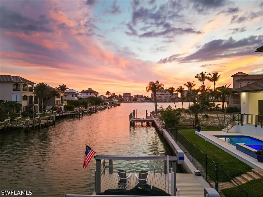 388 Pine Avenue Naples FL 34108