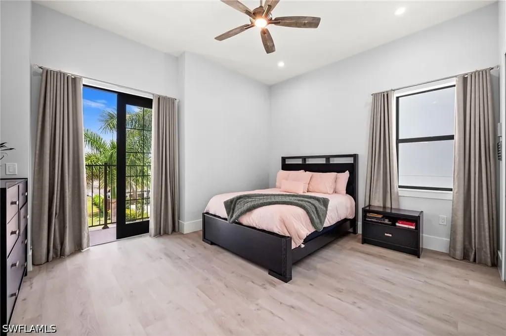 388 Pine Avenue Naples FL 34108