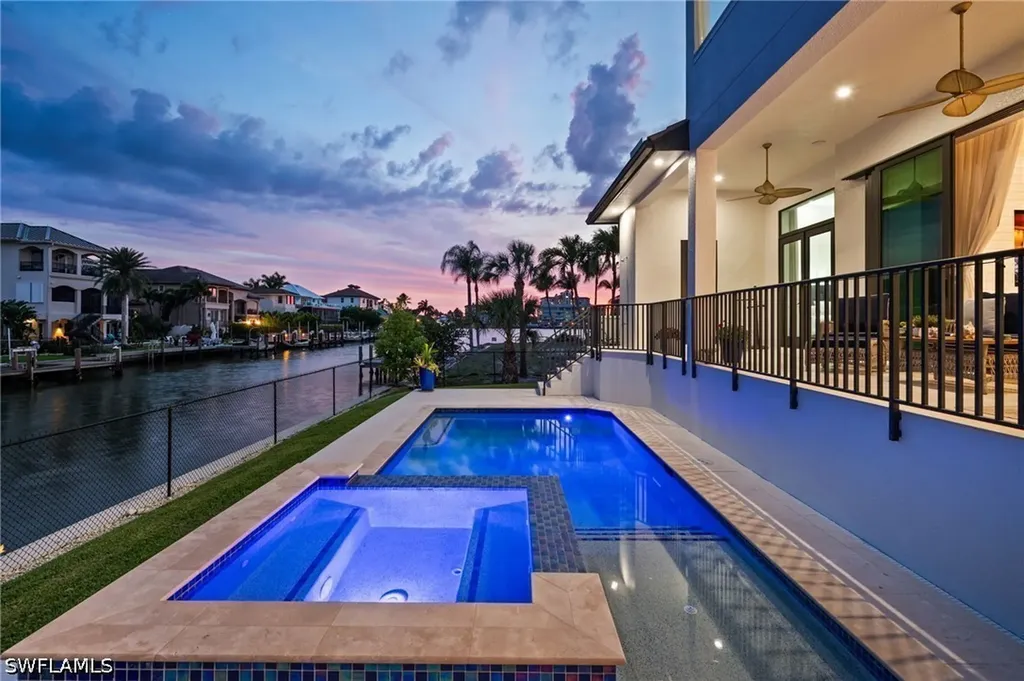 388 Pine Avenue Naples FL 34108