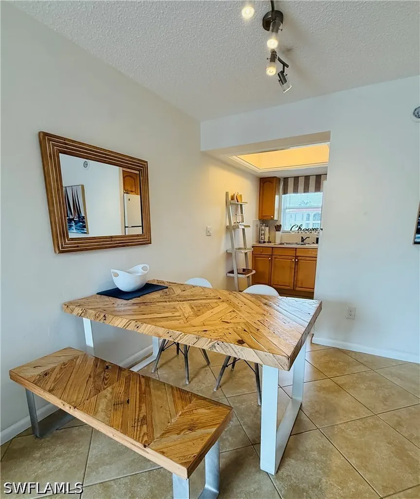 3250 10th Street N Naples FL 34103