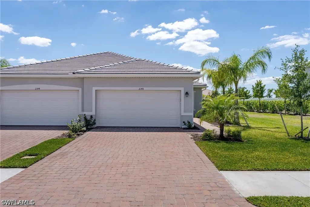 Naples FL, 2140 Dragonfruit Way